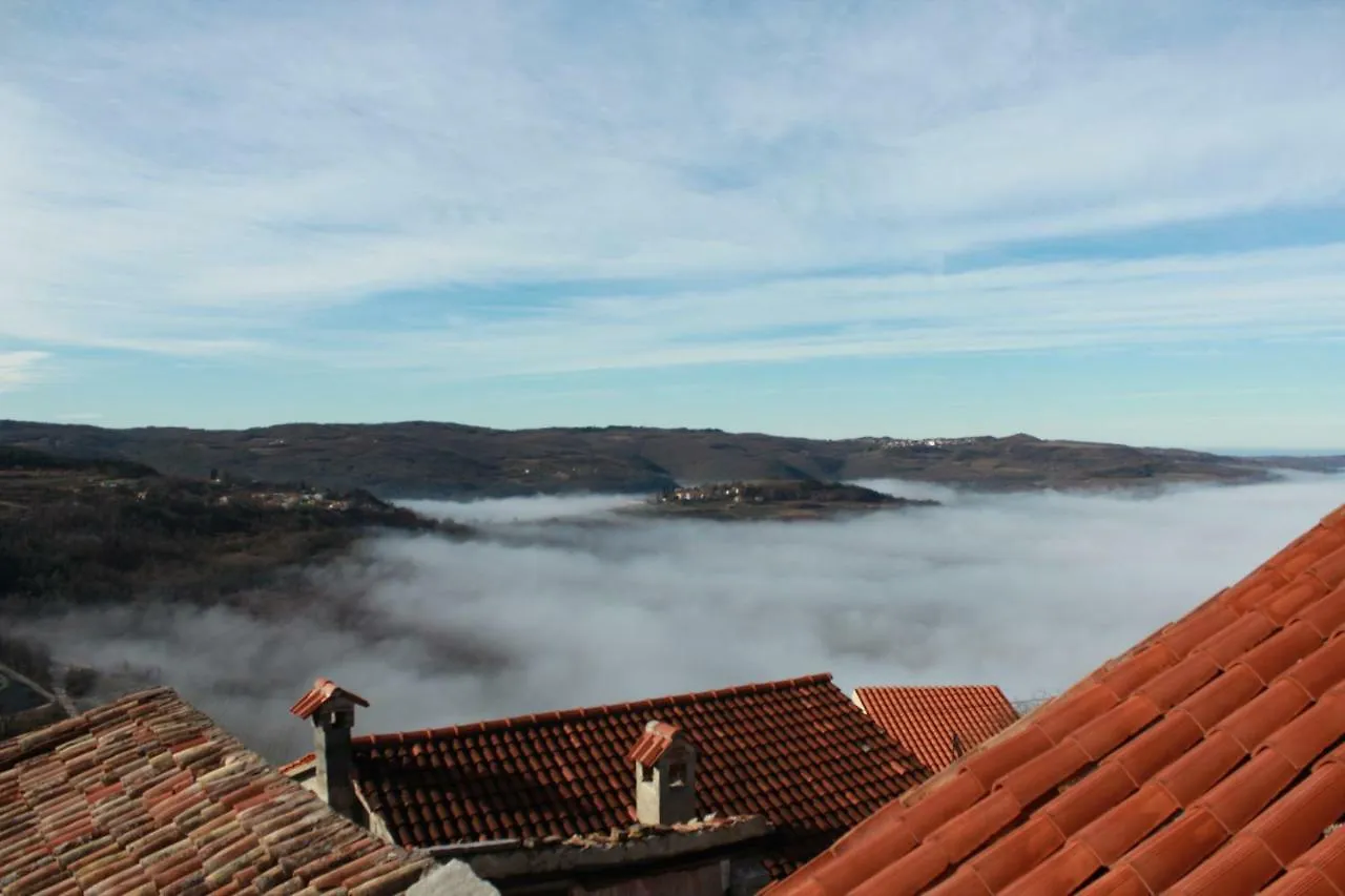 Fenix Hotel Motovun Guest house