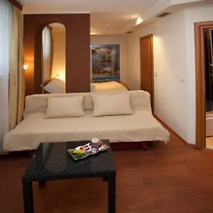 Gostinjska kuća Authentic Luxury ****